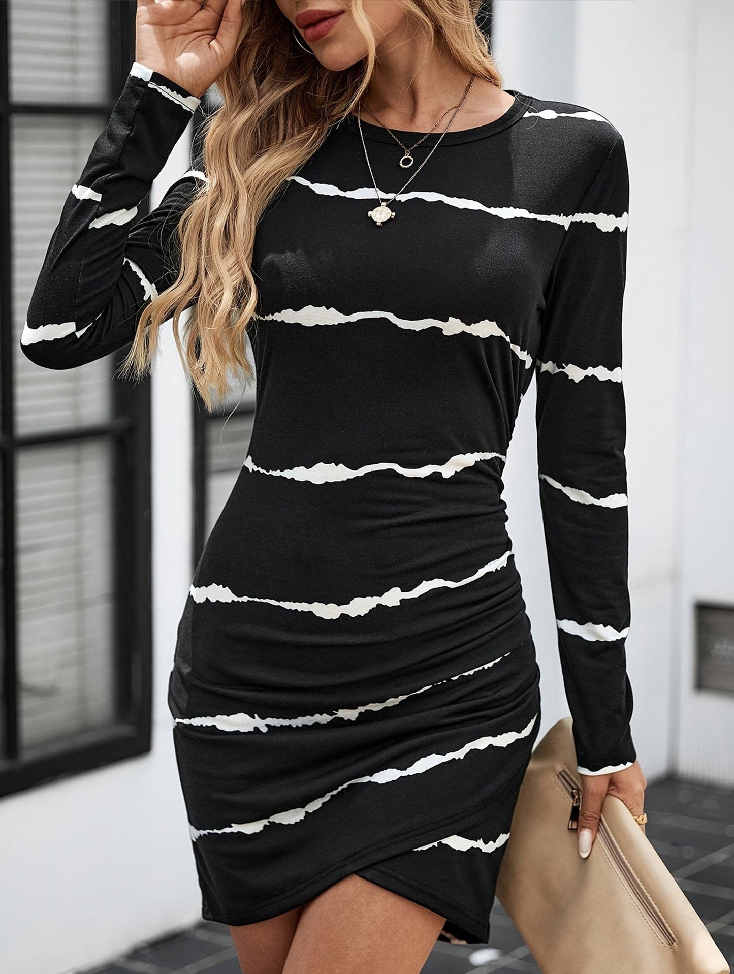 Round neck loose striped print dress