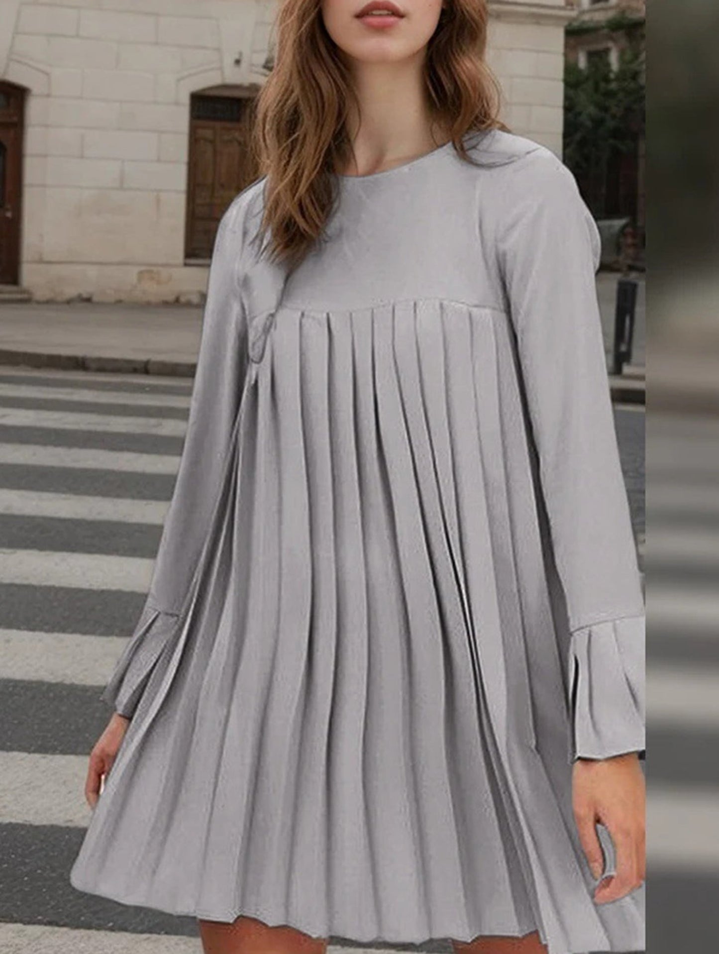 Fashion solid color pleated dress