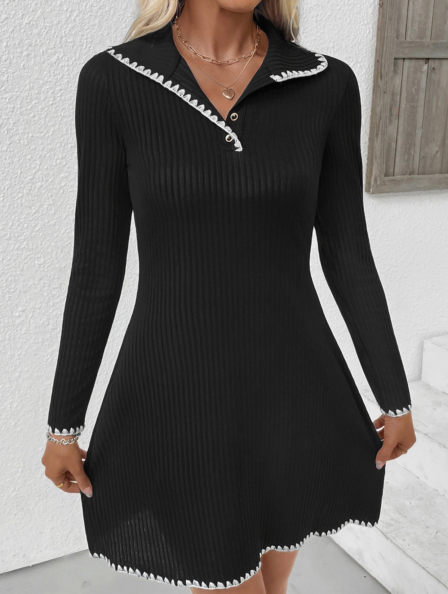 Knitted slim-fitting A-line long-sleeved dress