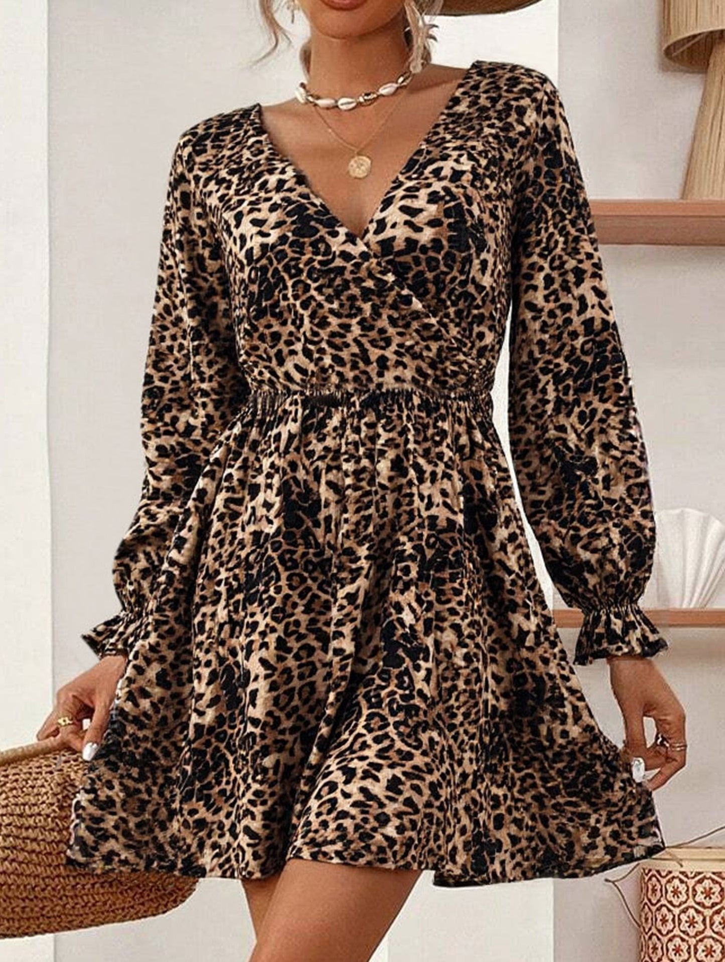 Backless V-neck long-sleeved leopard print dress