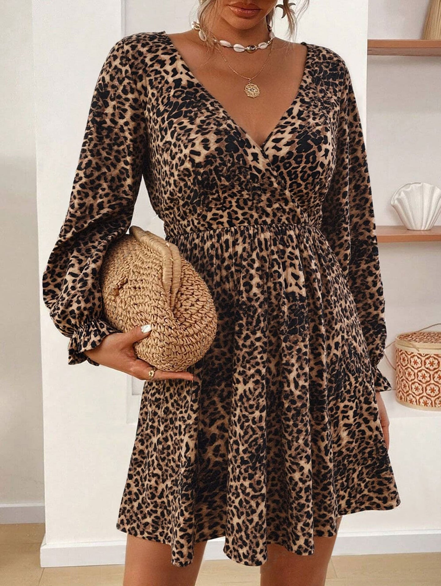 Backless V-neck long-sleeved leopard print dress