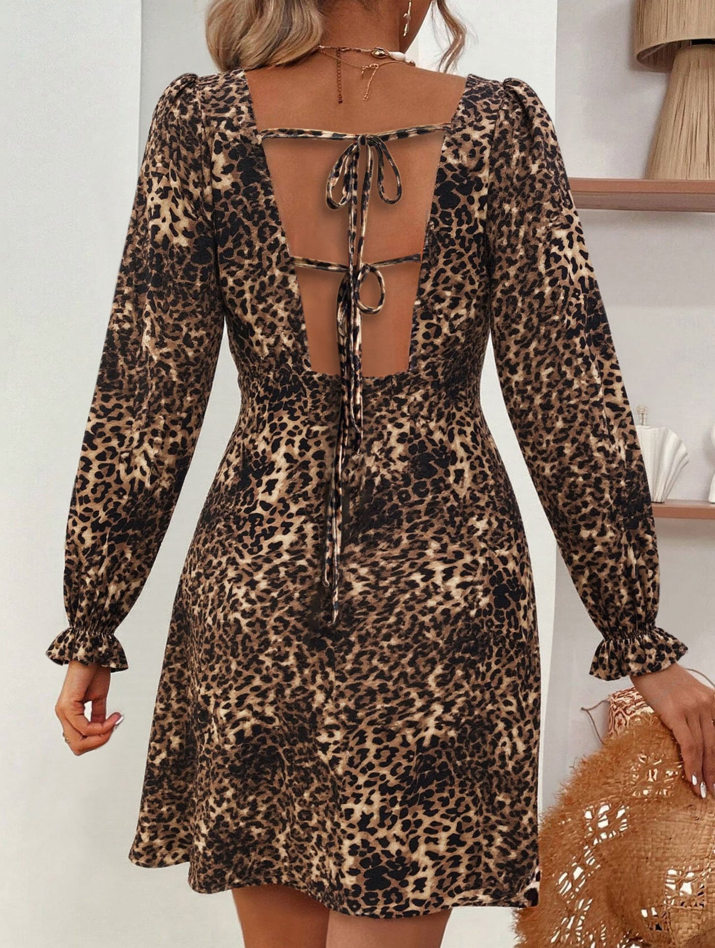 Backless V-neck long-sleeved leopard print dress