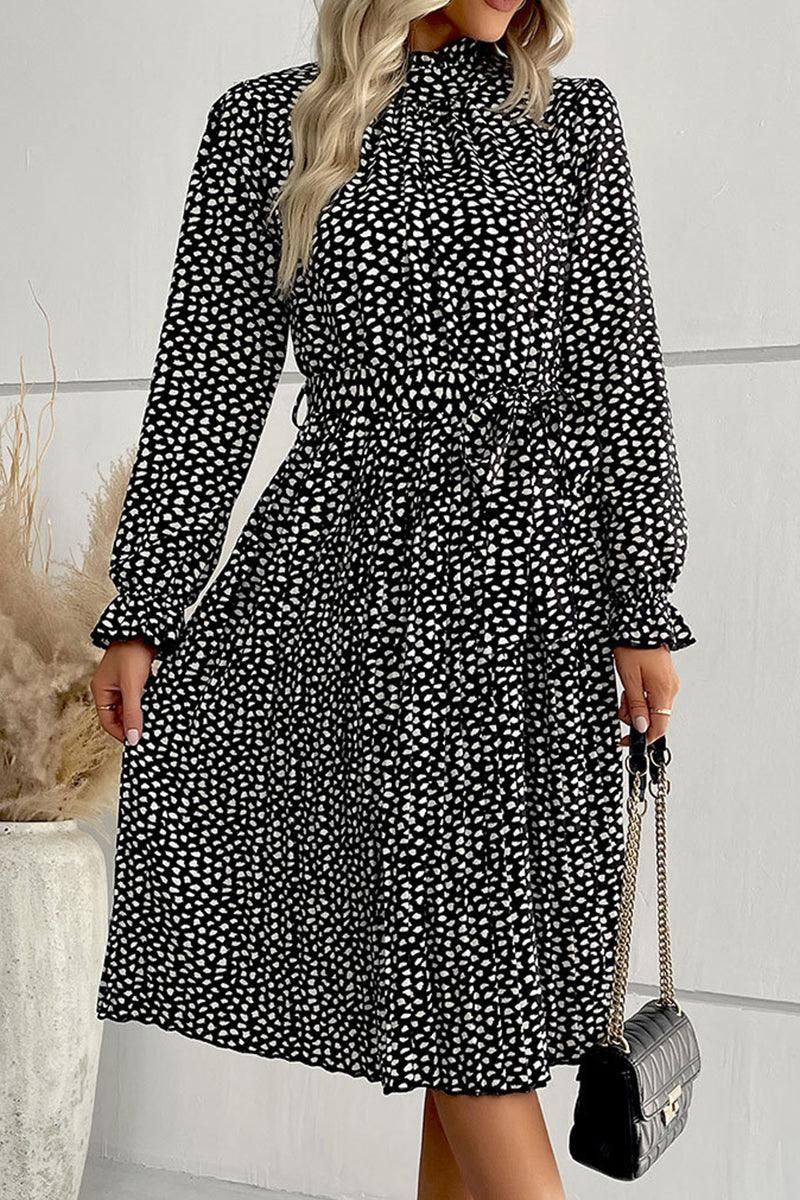 HIGH NECK PLEATED CASUAL DRESS - Doublju