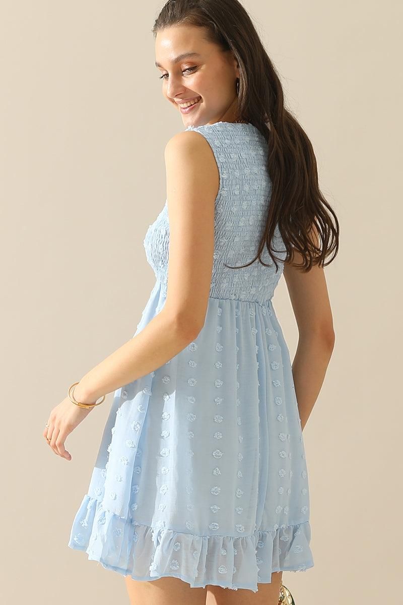 V NECK JACQUARD WEAVE SLEEVELESS DRESS - Doublju