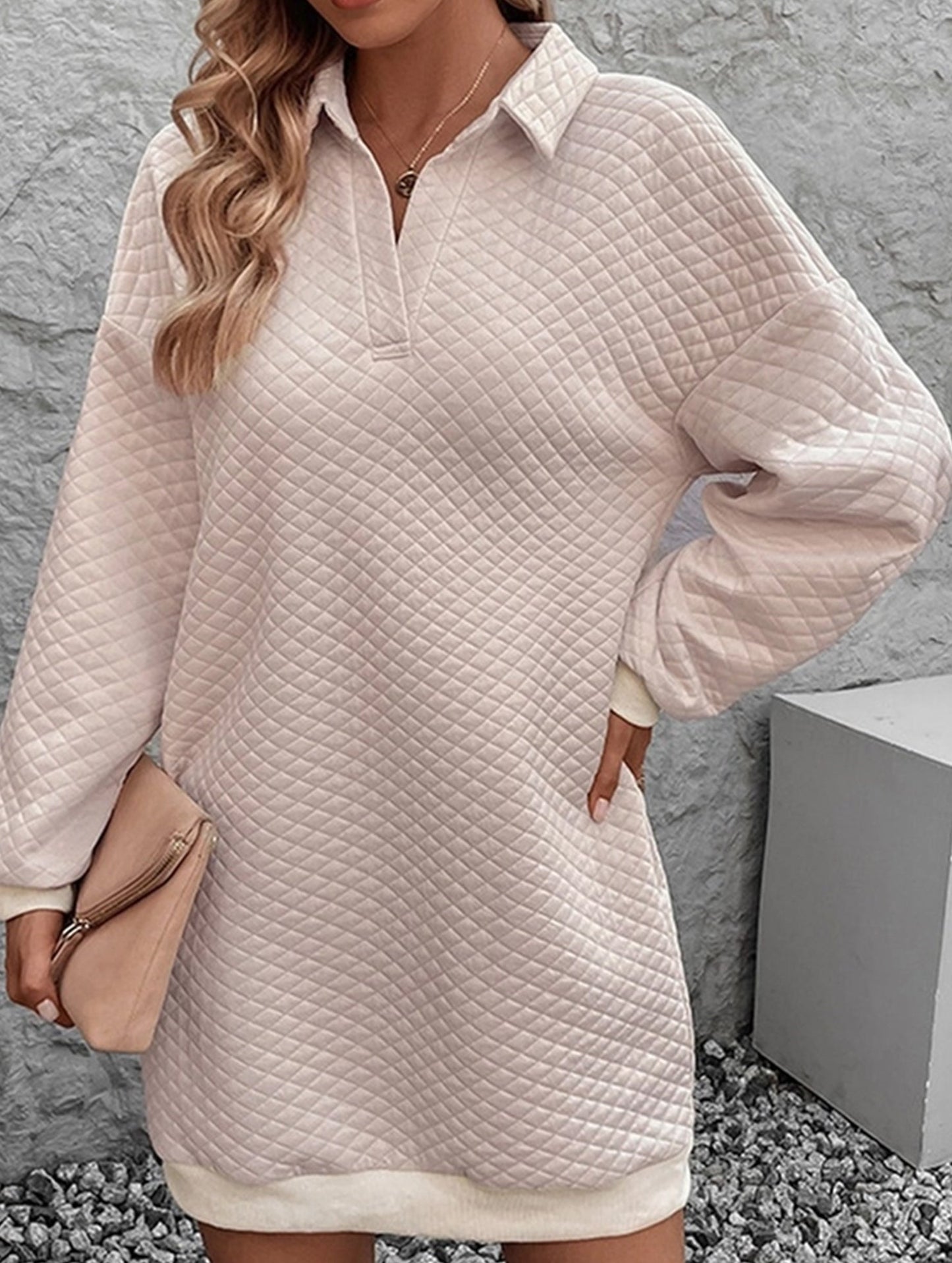 SOLID COLOR TURTLENECK SWEATDRESS