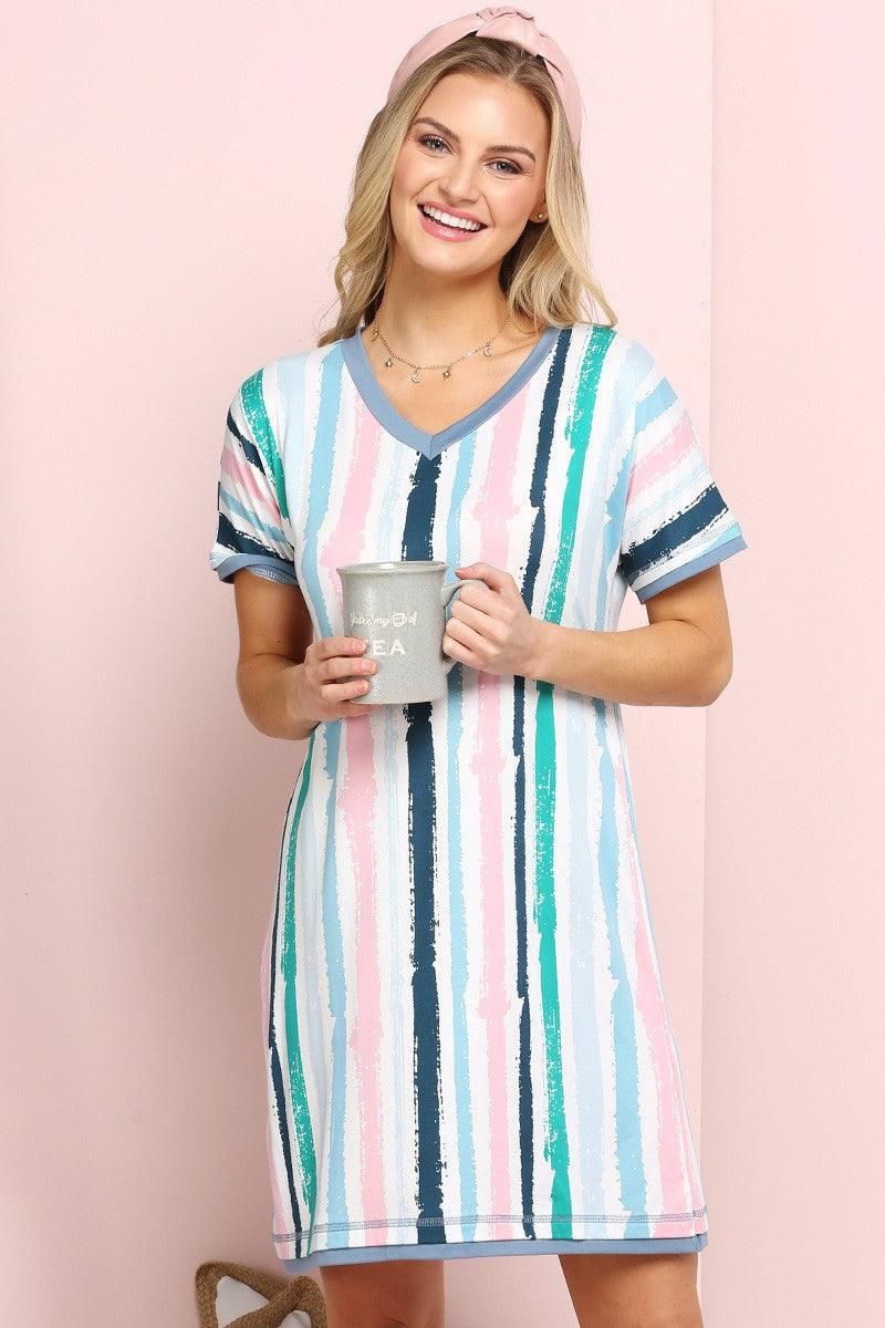 V-NECK SHORT SLEEVE SLEEPWEAR DRESS - Doublju