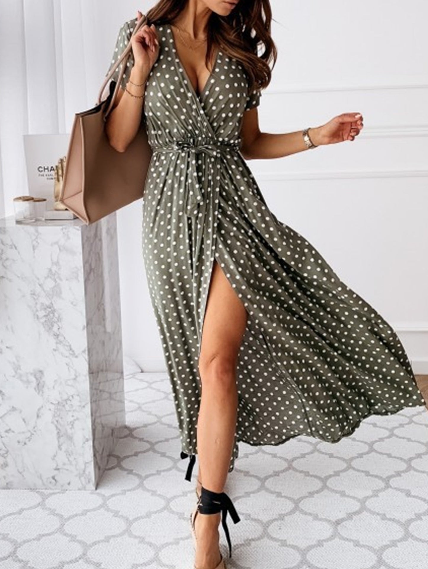 Bohemian V-Neck Polka Dot Dress ??Short Sleeve, Flowy Fit, S??XL