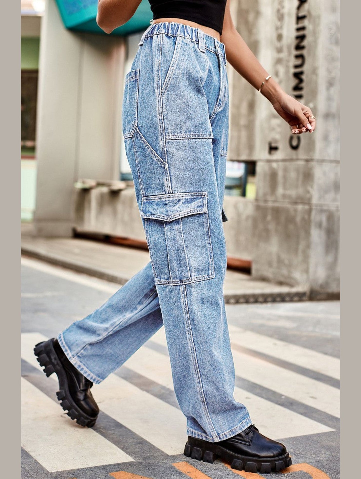WOMEN COMFY ELASTIC WAIST DENIM CARGO JEANS