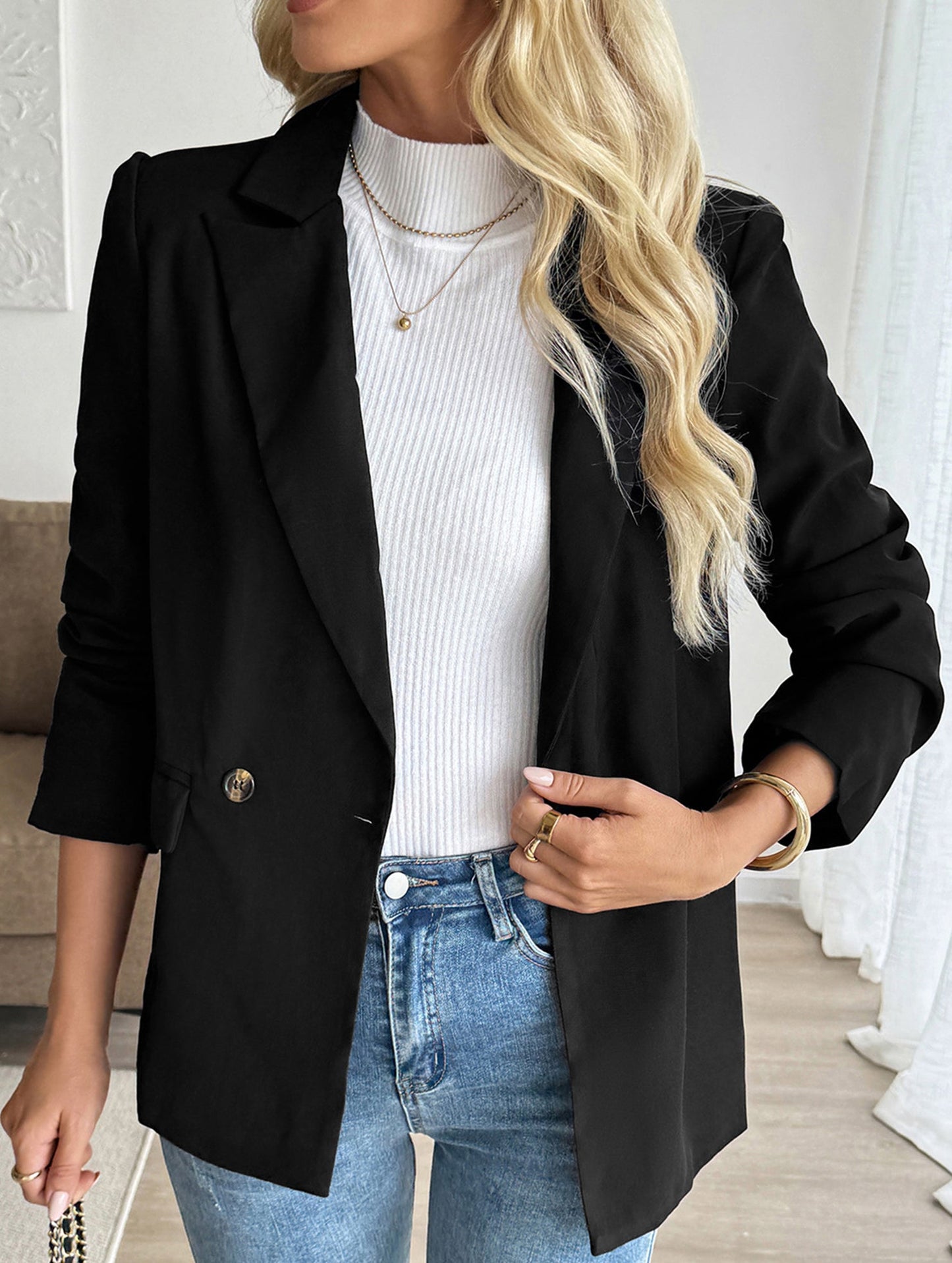 Commuting black suit with a lapel collar