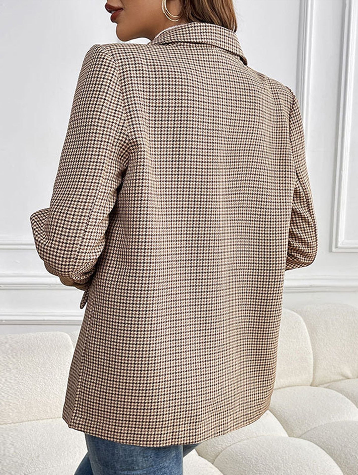 Long-sleeved pocketed business coat