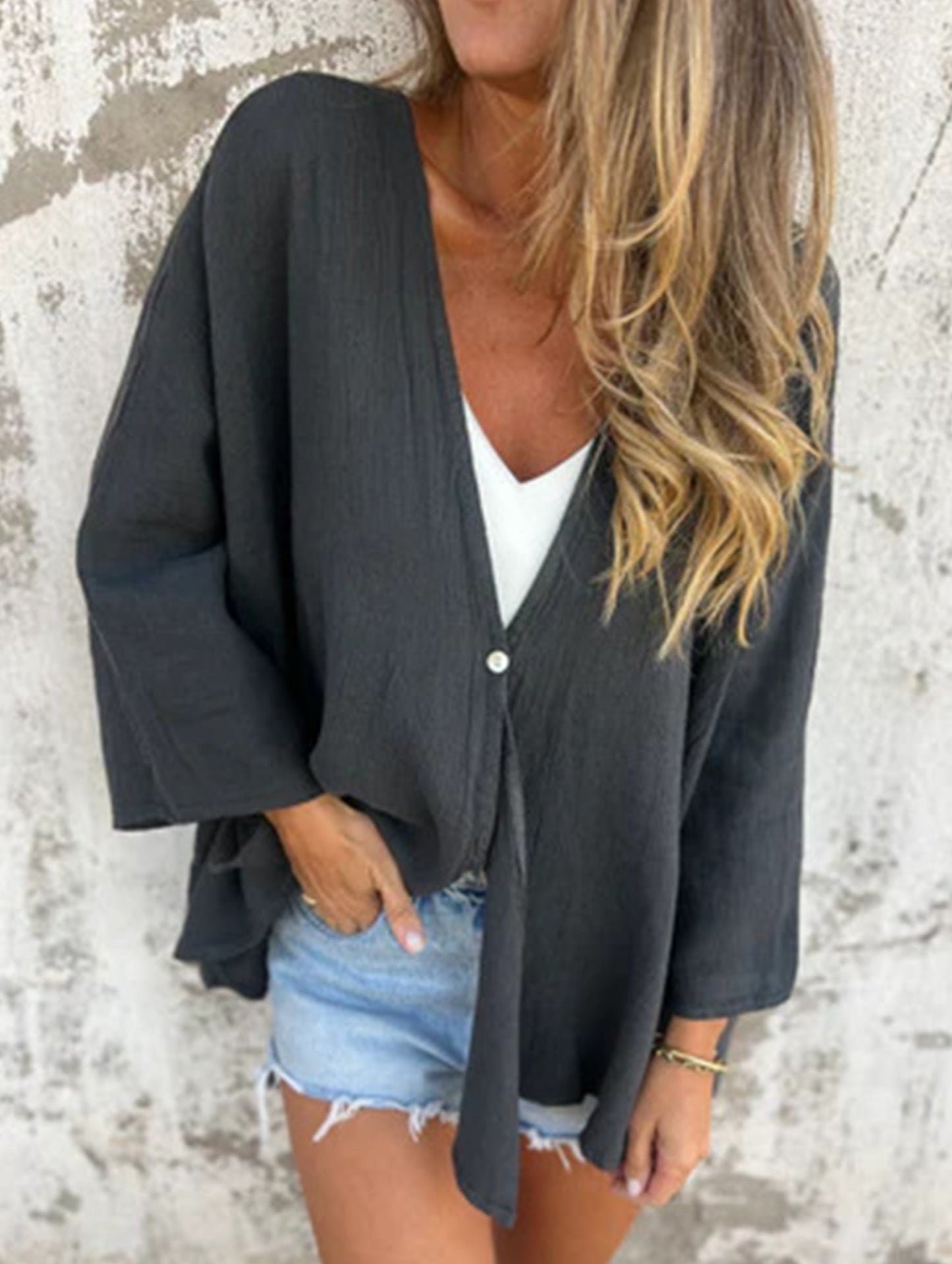 V-neck loose mid-length sleeve cardigan