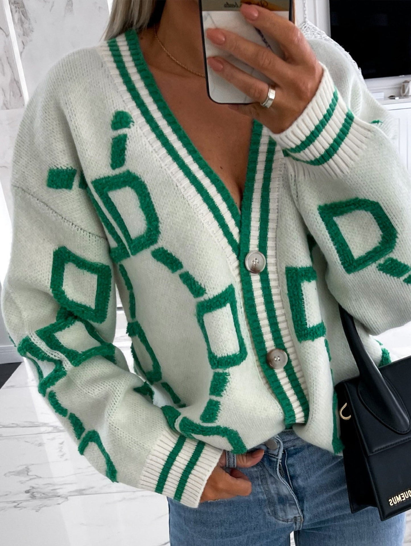 V-neck single-breasted knitted cardigan