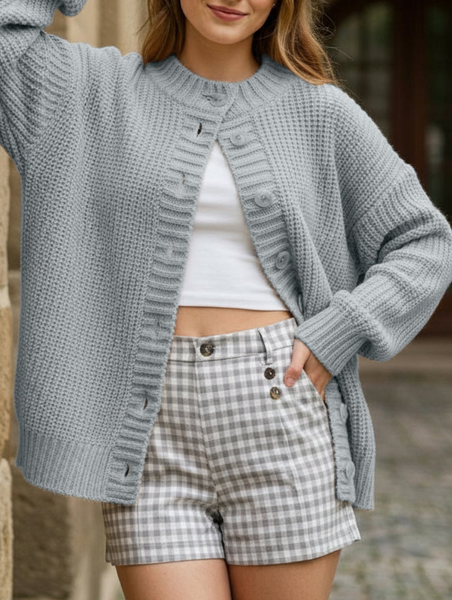 Crew neck single-breasted knitted cardigan