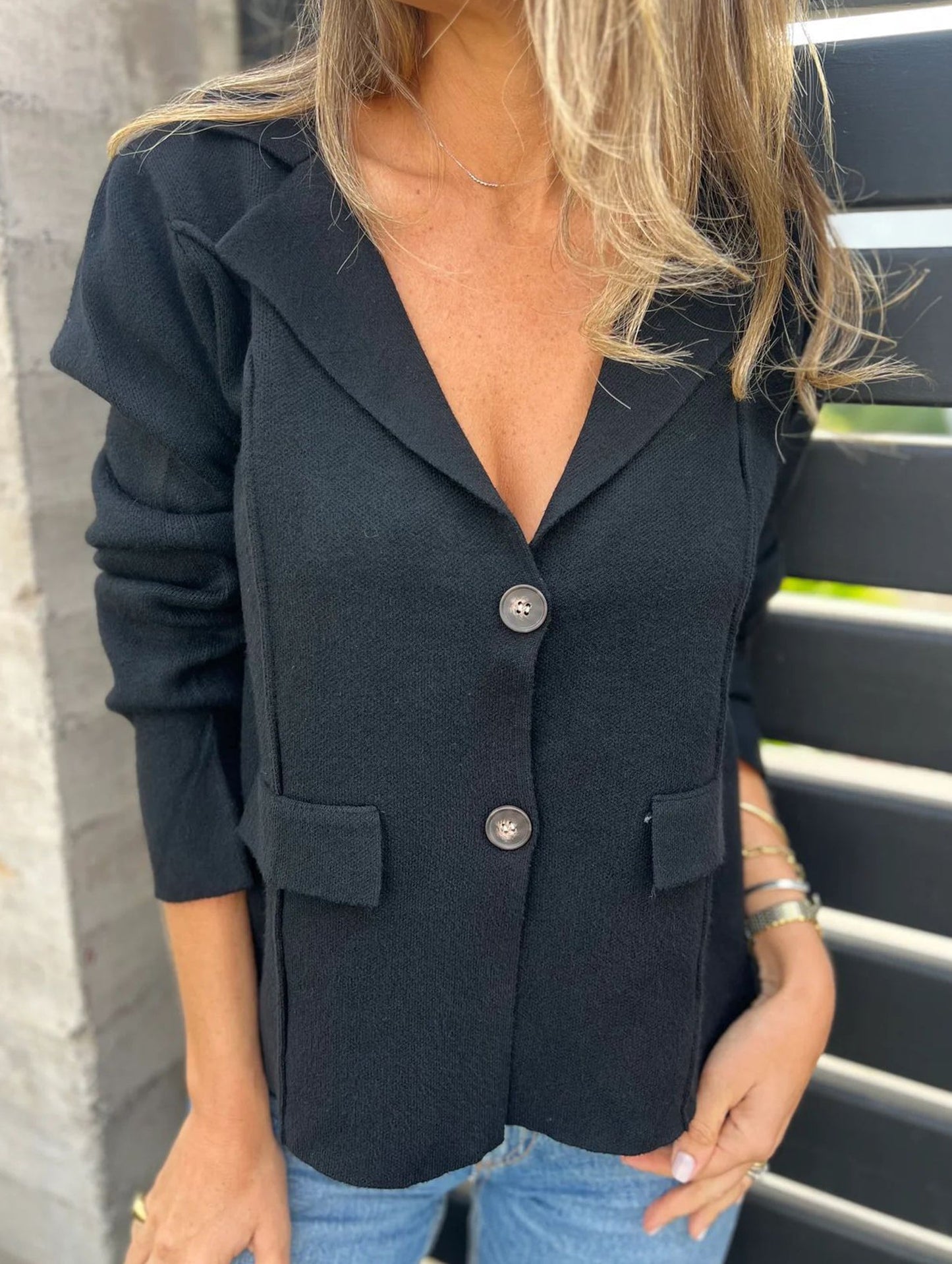 Fashion buttoned slim lapel knitted Jackets & cardigan