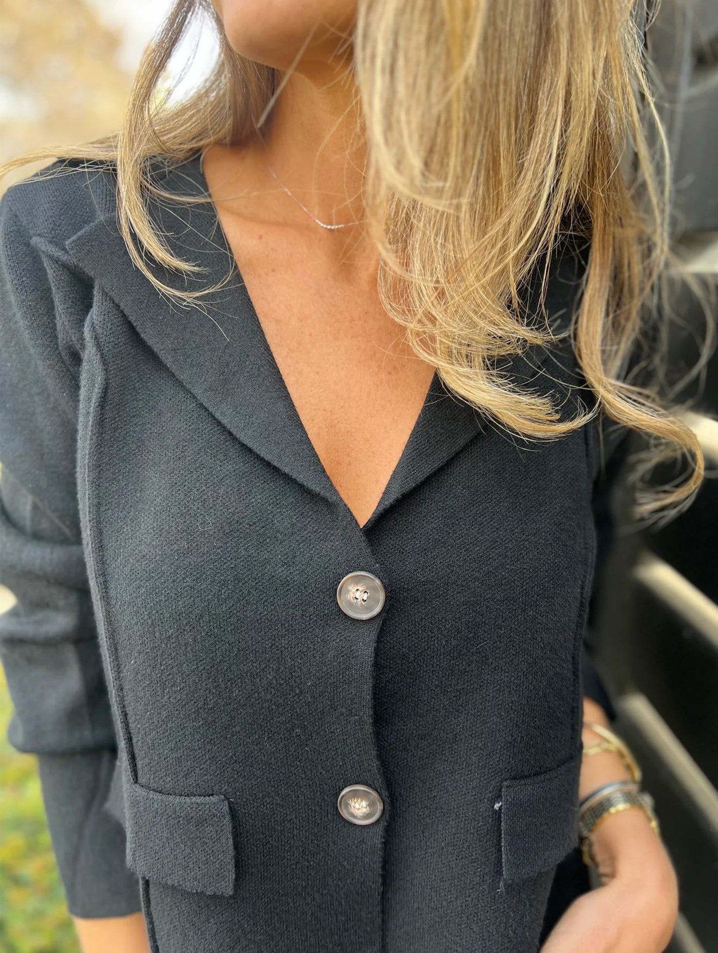 Fashion buttoned slim lapel knitted Jackets & cardigan