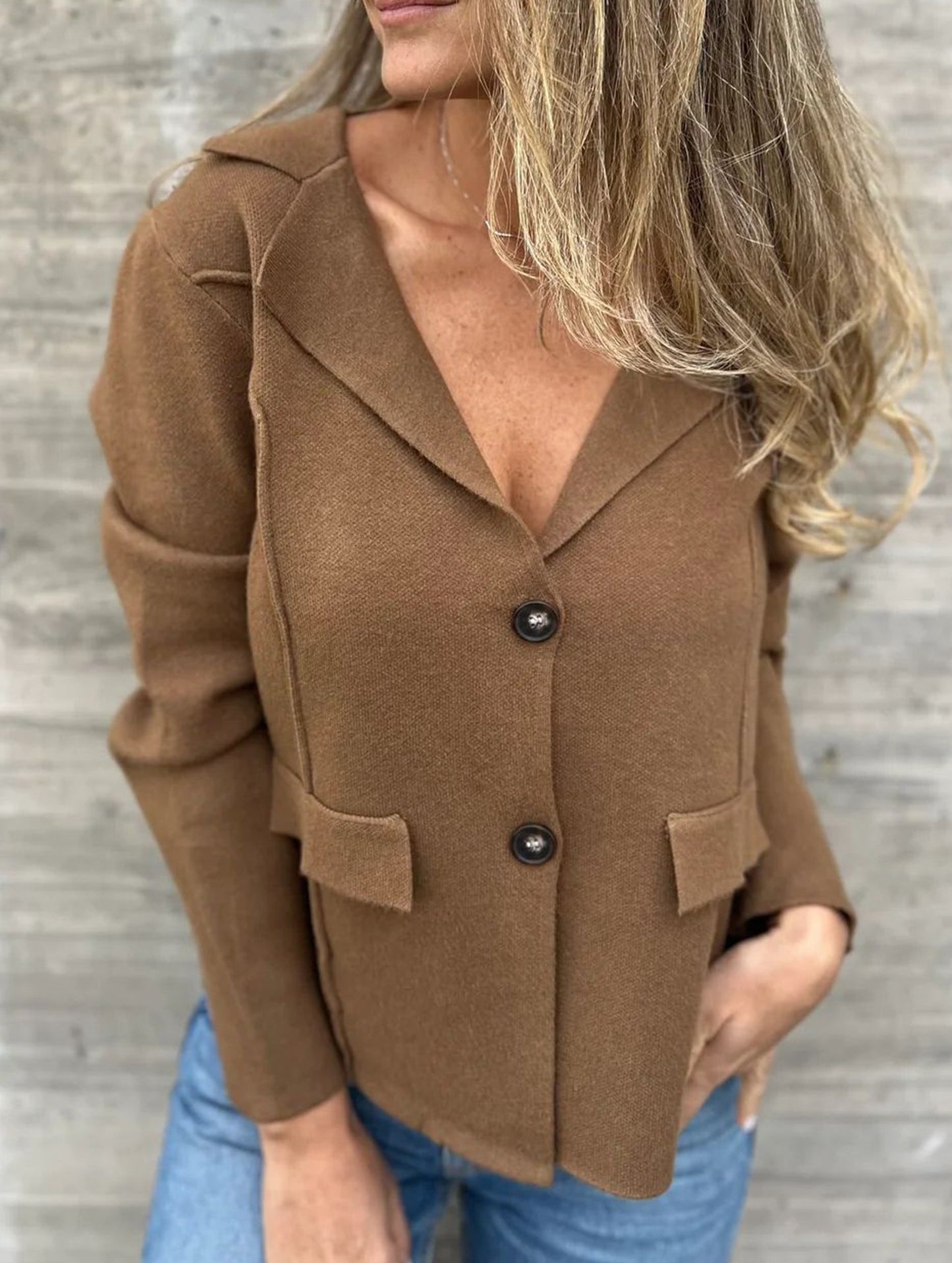 Fashion buttoned slim lapel knitted Jackets & cardigan
