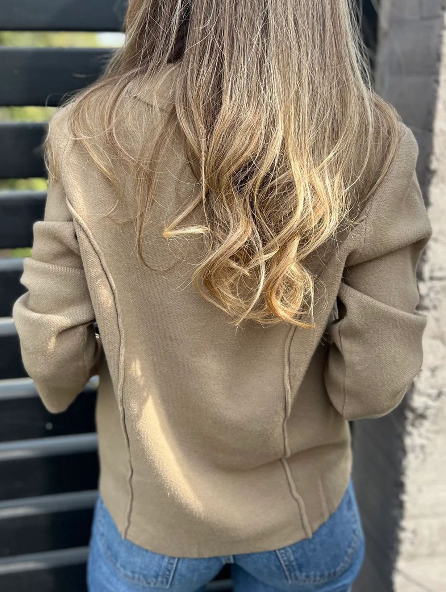 Fashion buttoned slim lapel knitted Jackets & cardigan