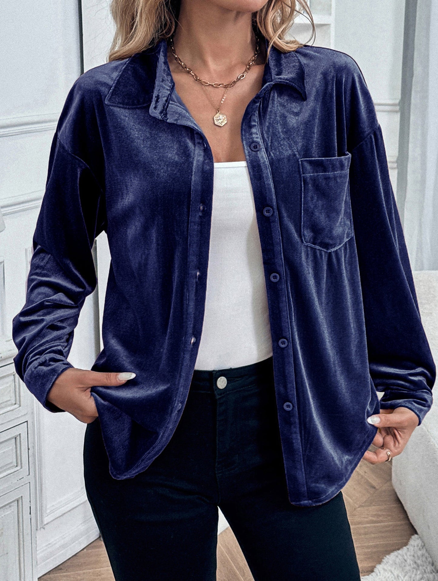 Solid color lapel lantern sleeve shirt