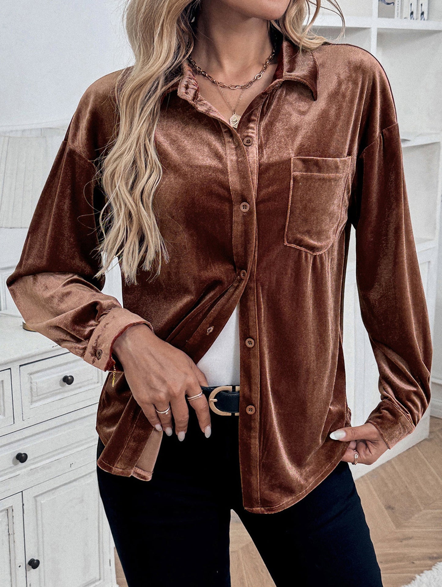 Solid color lapel lantern sleeve shirt