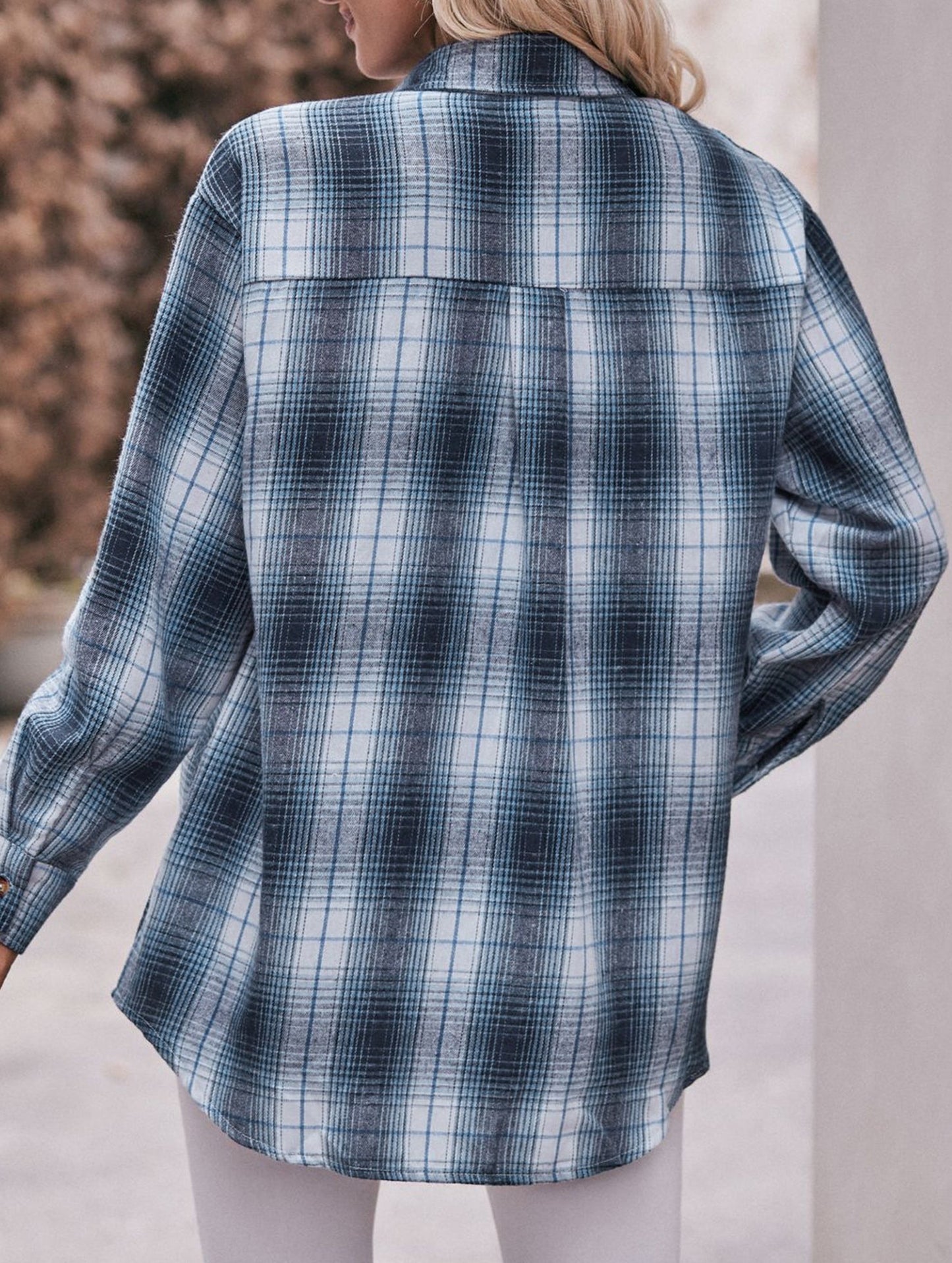 Fashionable casual loose plaid shirt