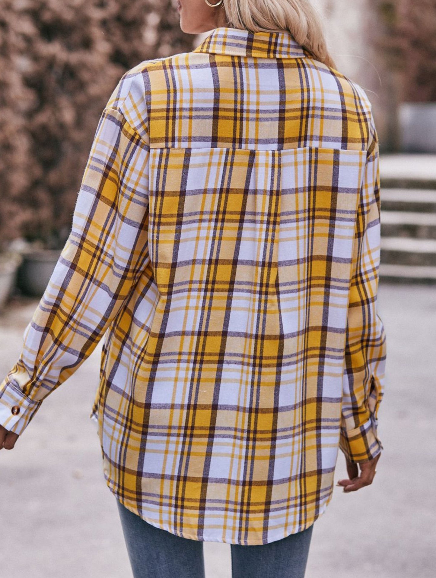 Fashionable casual loose plaid shirt