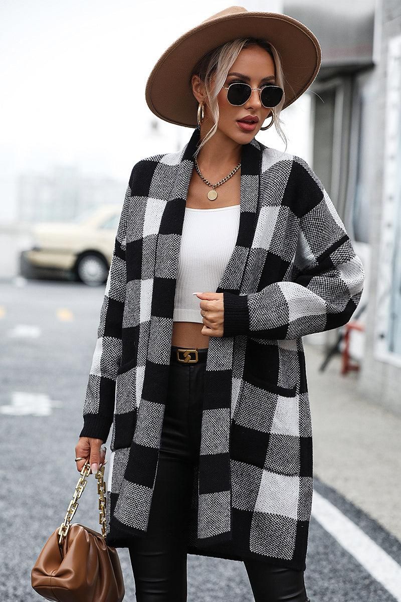 PLAID PATTERN OVERSIZED CARDIGAN WITH POCKETS - Doublju