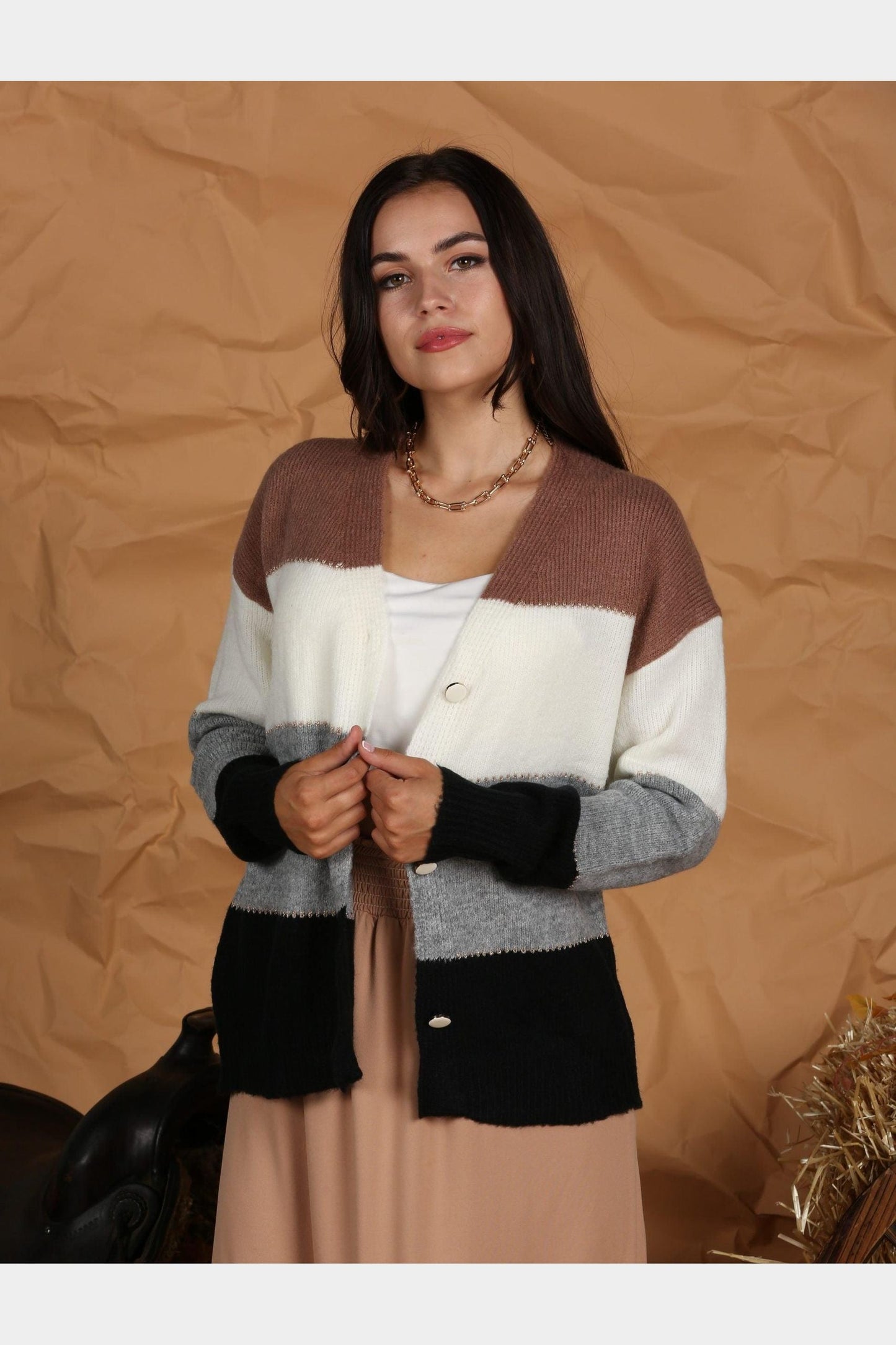 V NECK BUTTON DOWN COLOR BLOCK WARM CARDIGAN - Doublju