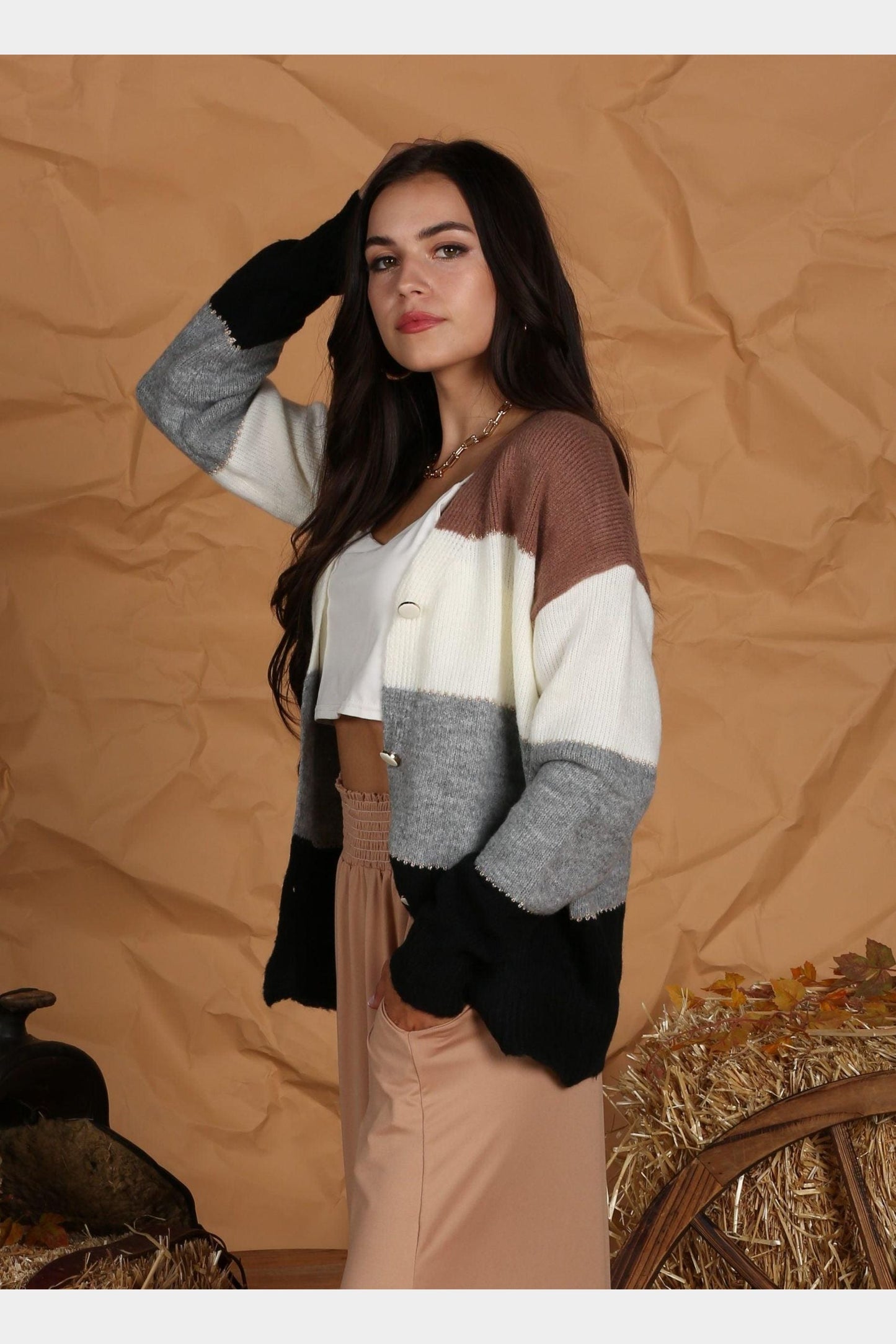 V NECK BUTTON DOWN COLOR BLOCK WARM CARDIGAN - Doublju