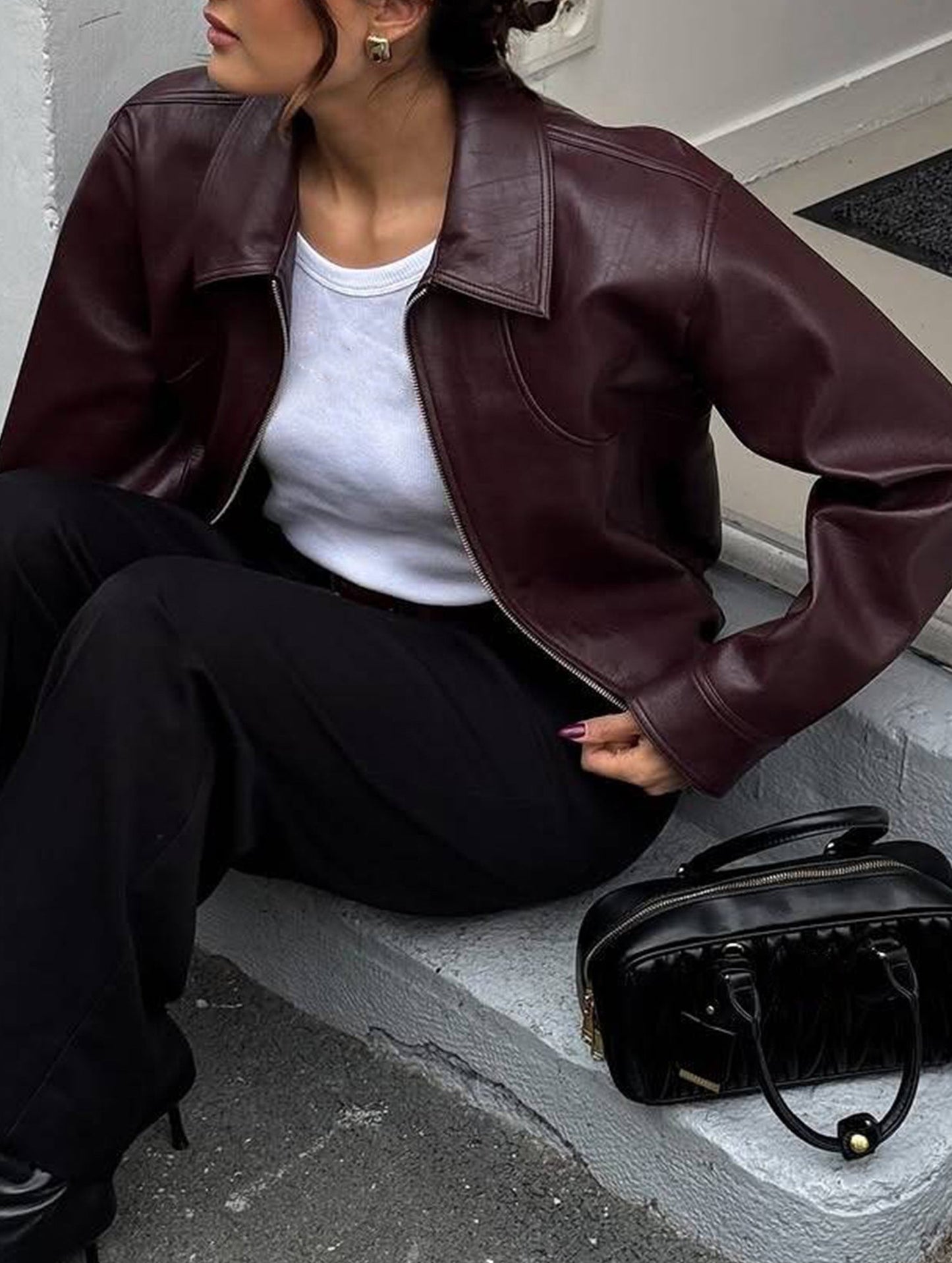 Casual holiday style long-sleeved leather jacket