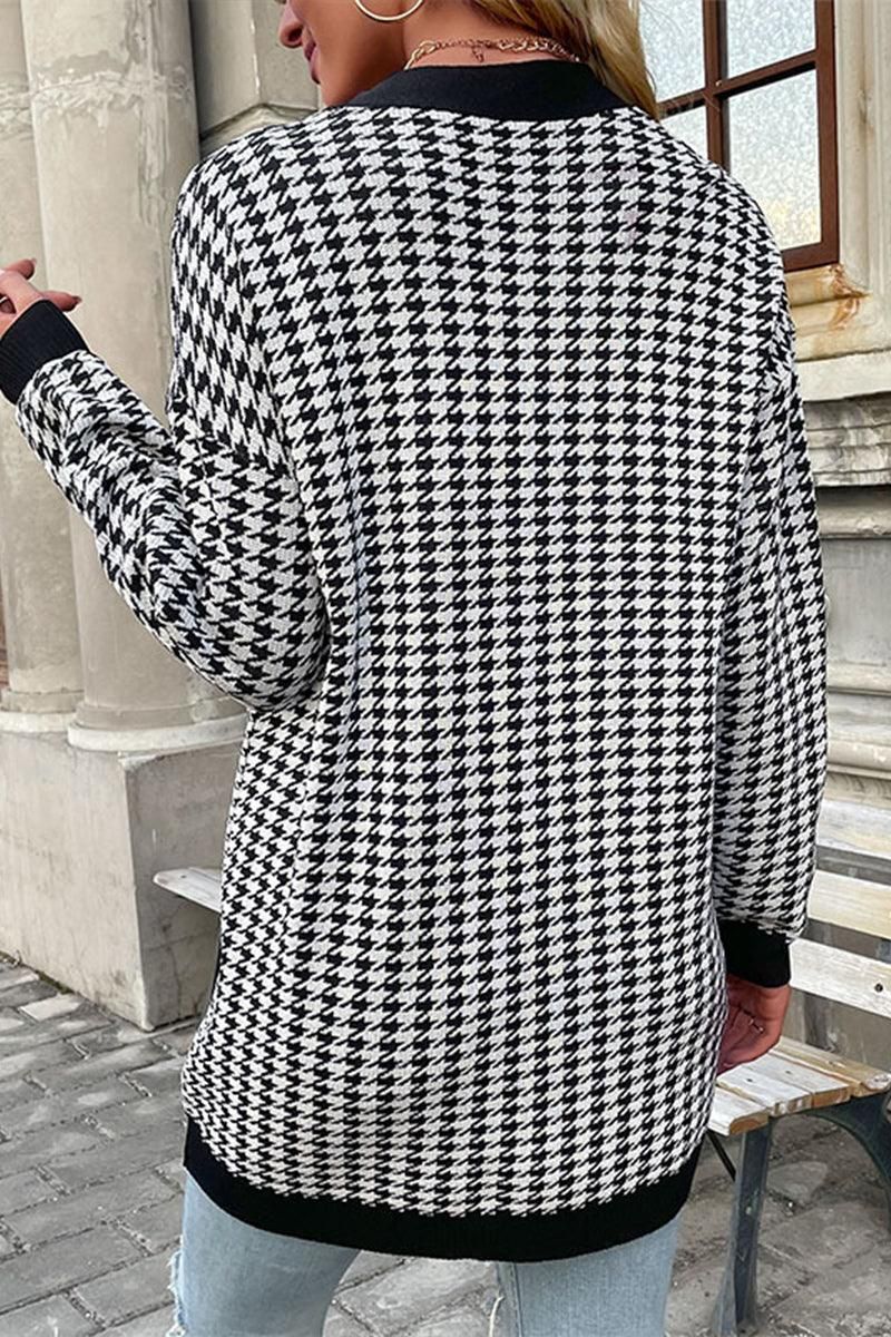 BUTTON CLOSURE PATTERNED CASUAL JACKET - Doublju