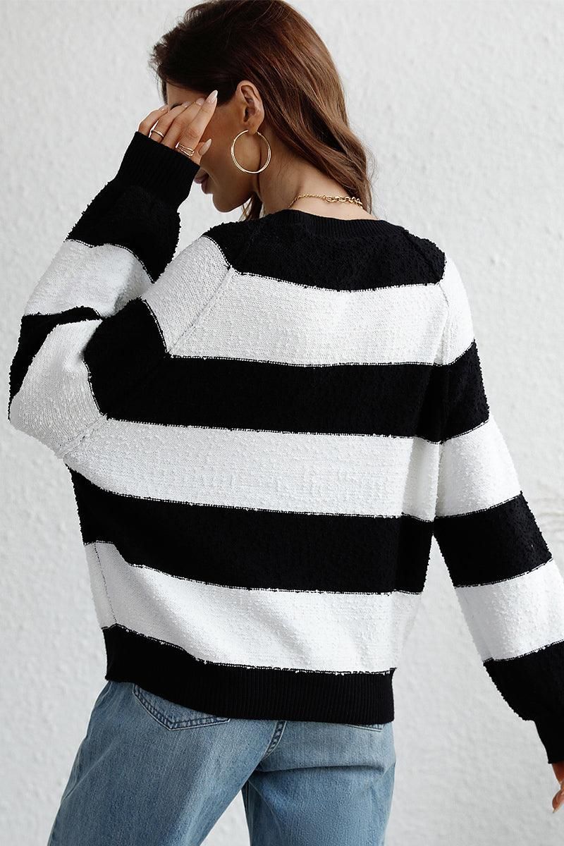 STRIPE COLOR BLOCK LOOSE FIT SWEATER - Doublju