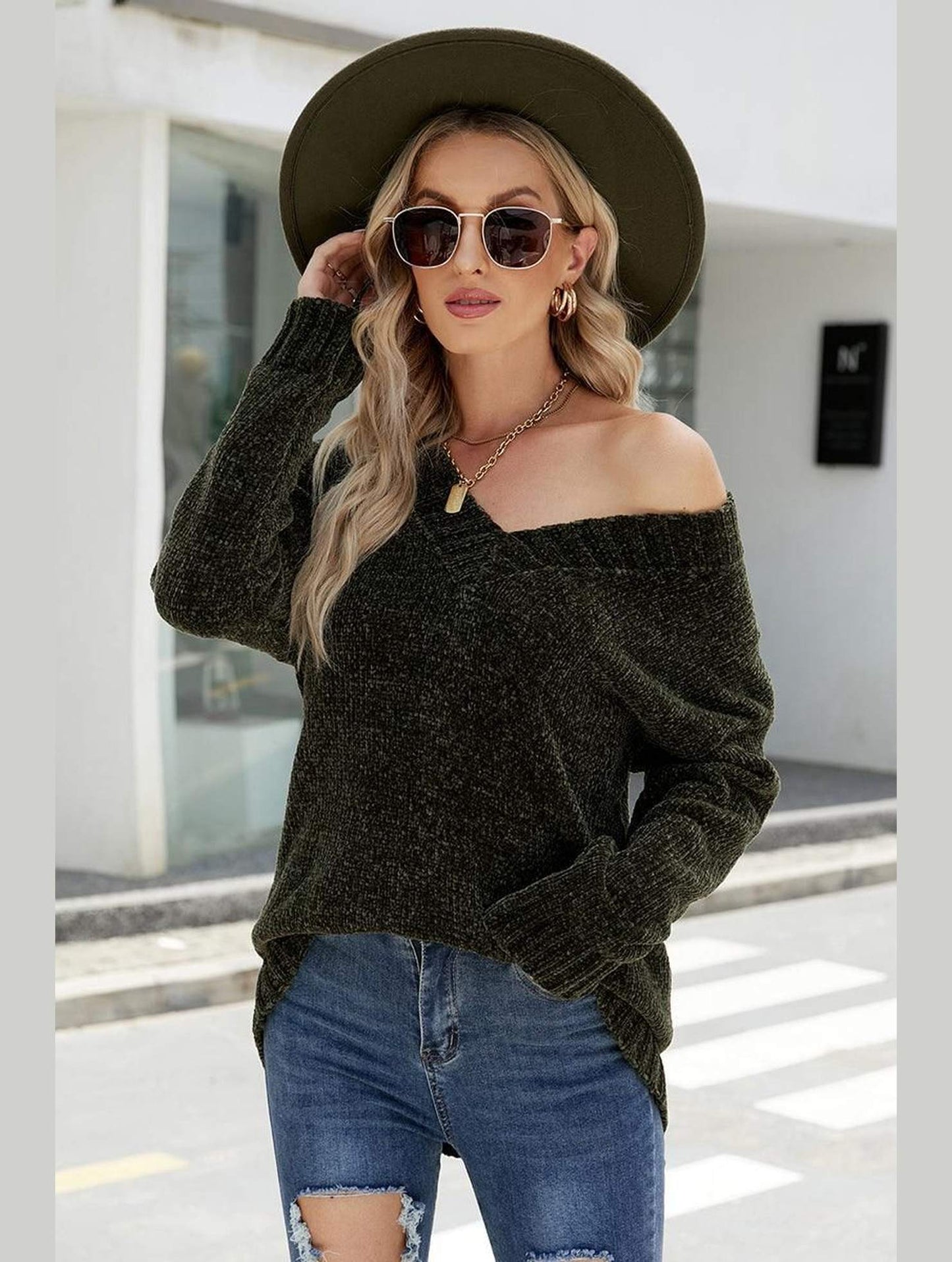 V NECK BANDING DETAILED KNIT SWEATER - Doublju