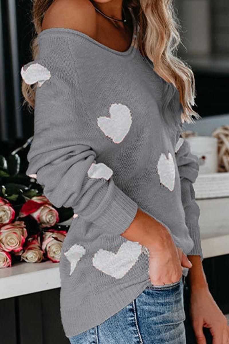 WOMEN HEART PRINTING LOOSE FIT KNIT SWEATER - Doublju