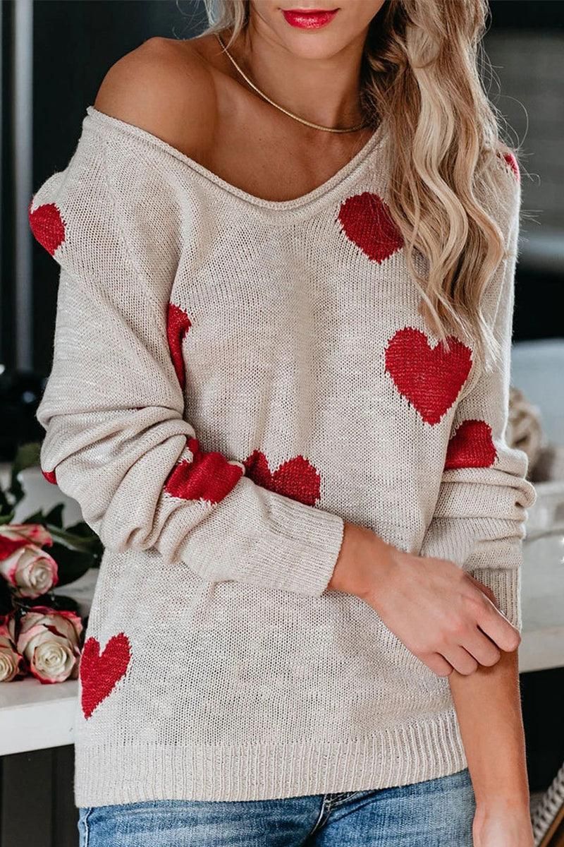 WOMEN HEART PRINTING LOOSE FIT KNIT SWEATER - Doublju