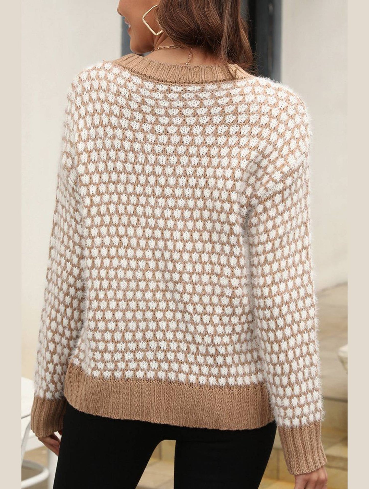 CONTRAST LARGE ROUND NECK LONG SLEEVE SWEATER