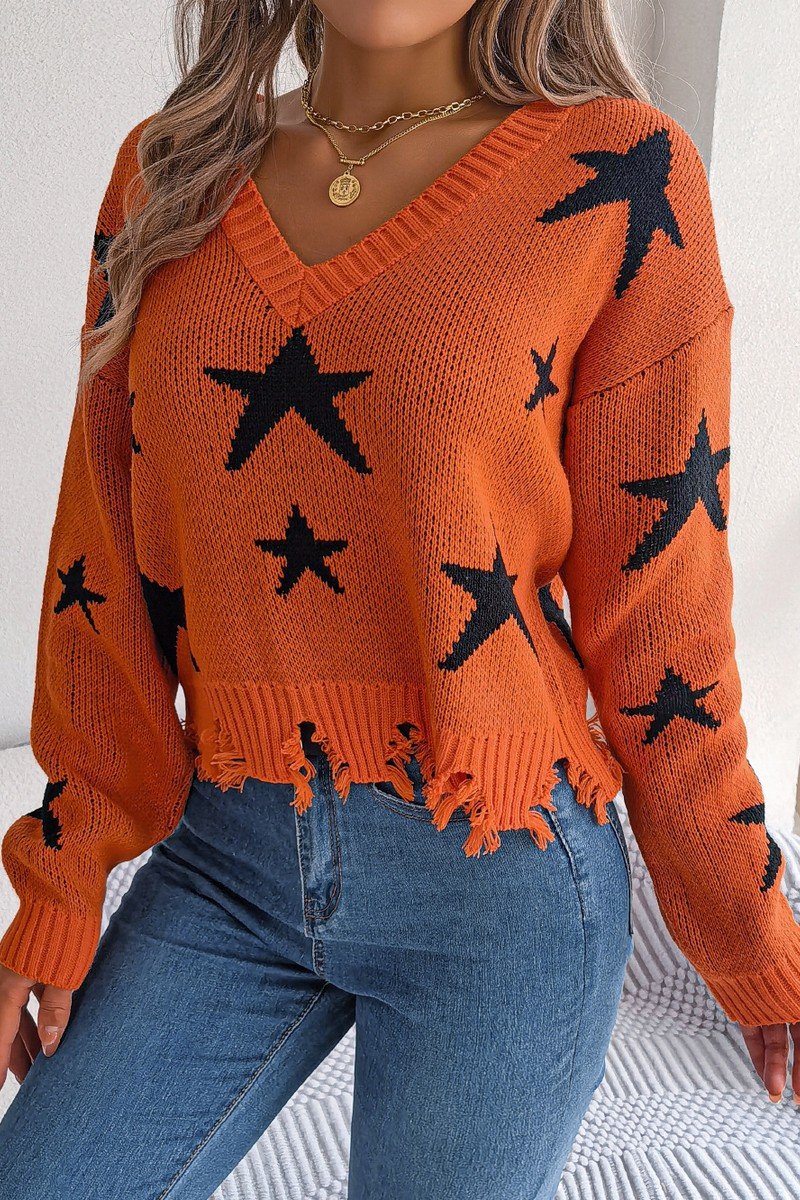 WOMEN STAR PRINTING DISTRESSED HEM KNIT SWEATER