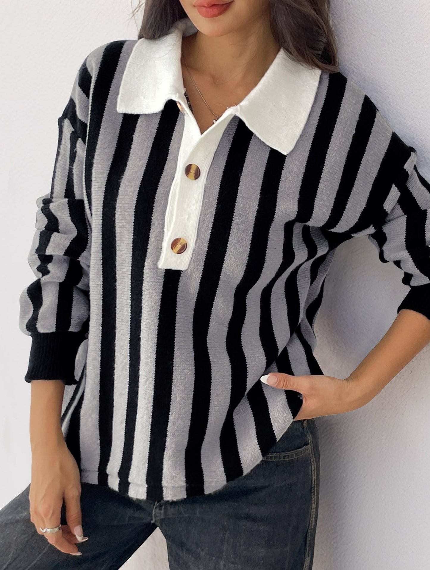 Solid color striped crew neck pullover sweater