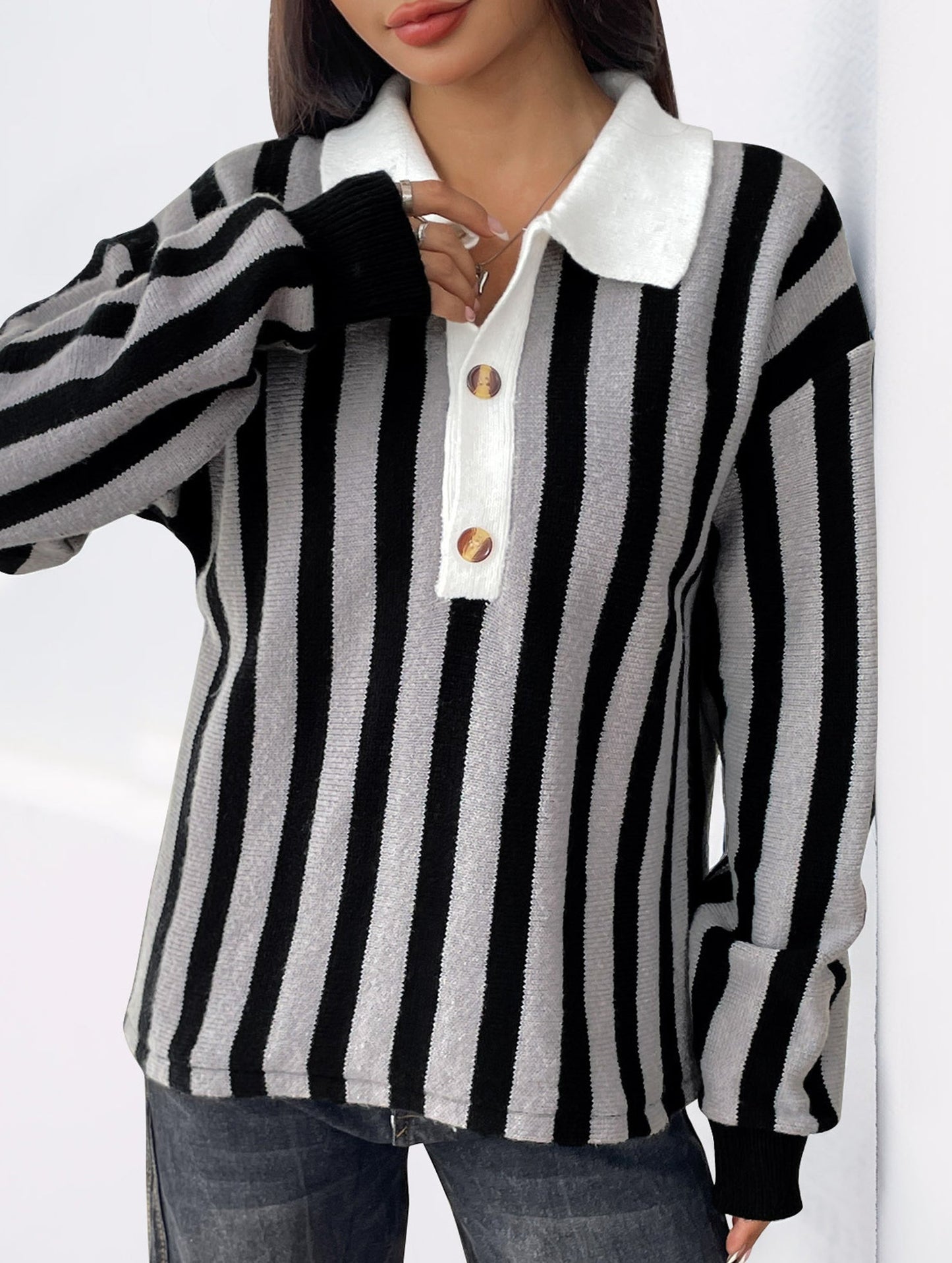 Solid color striped crew neck pullover sweater