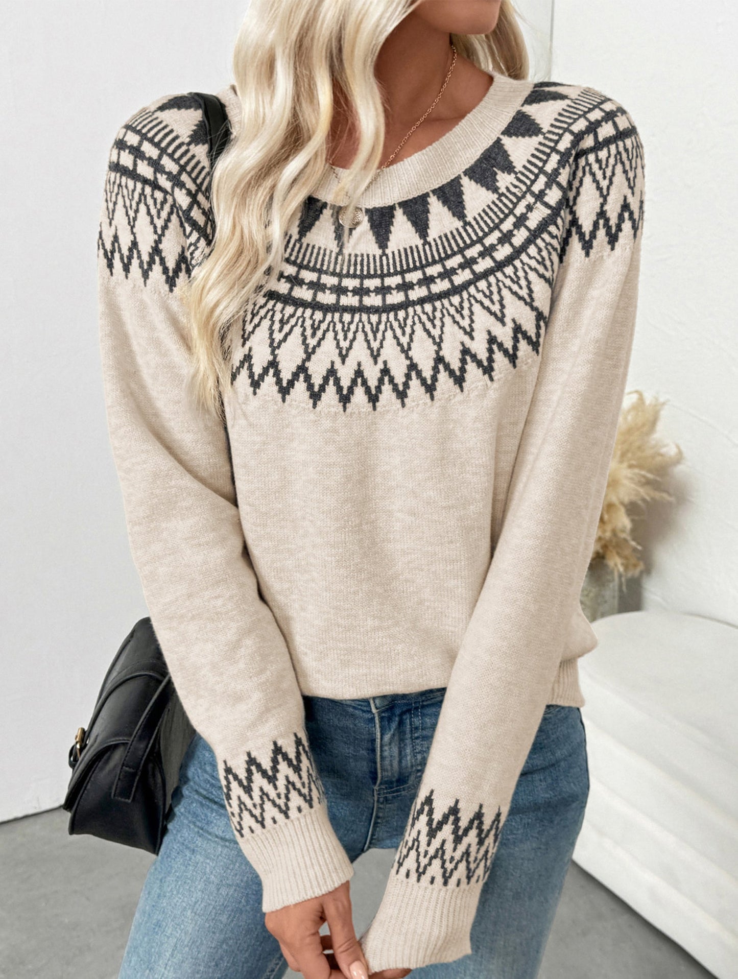 Ethnic style round neck pullover sweater