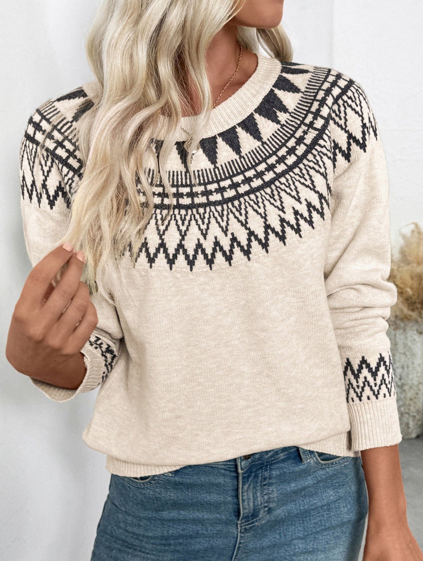 Ethnic style round neck pullover sweater