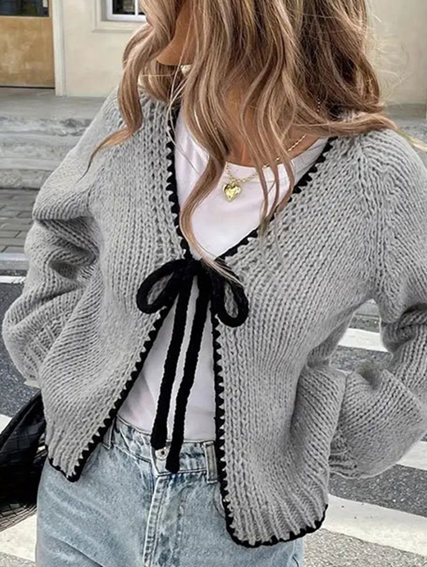 Loose-fitting bow tie cardigan jacket