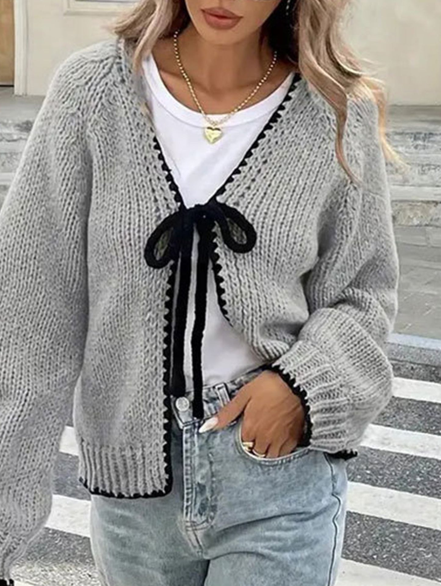 Loose-fitting bow tie cardigan jacket