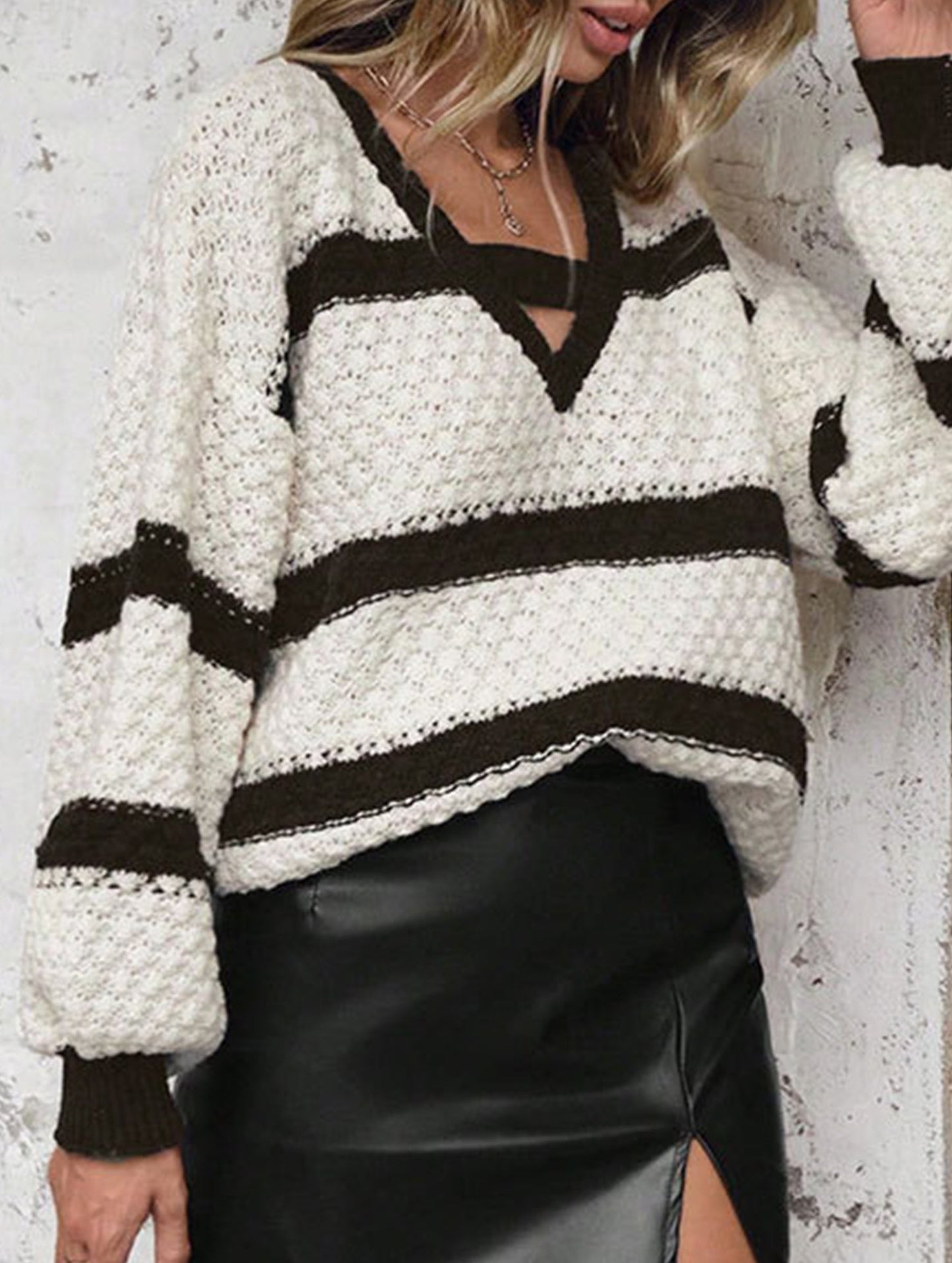Knitted patchwork contrast color V-neck sweater