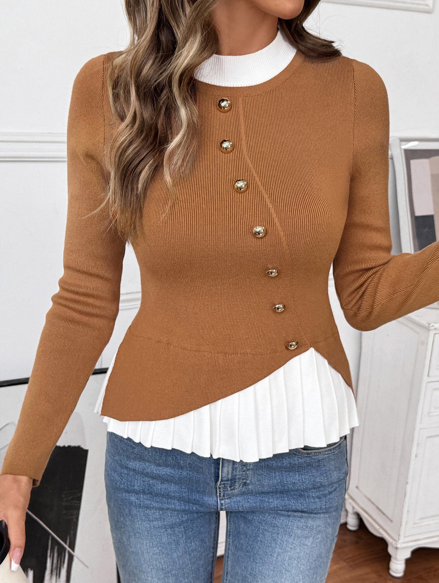 Contrast-panel slim-fit knit pullover sweater