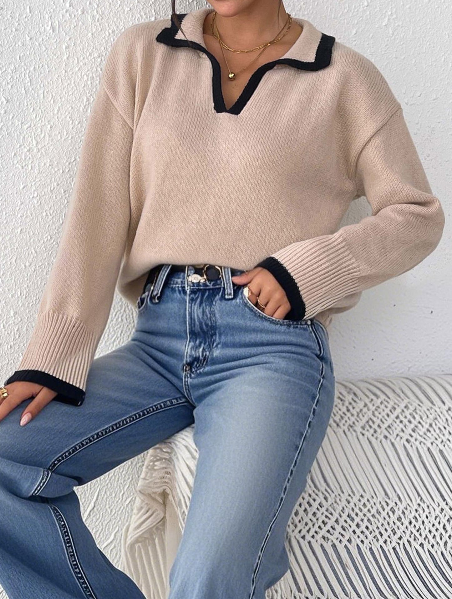 Lapel stitching pullover sweater