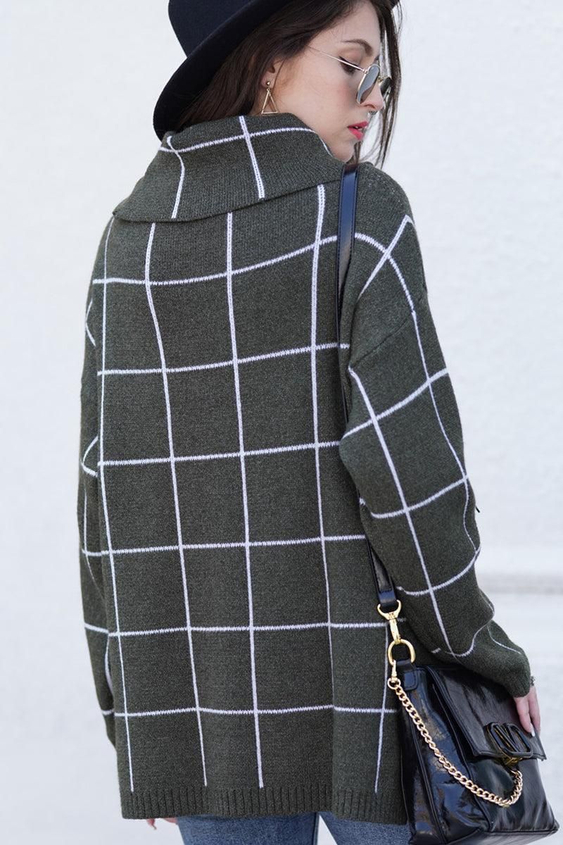 PLAID LINED TURTLE NECK WARM SWEATER - Doublju