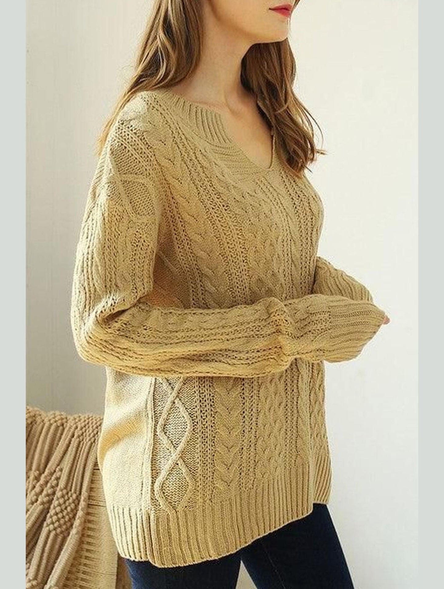 LOOSE FIT CABLE KNIT CASUAL SWEATER
