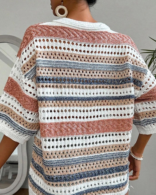 CUT-OUT V-NECK SWEATER WITH COLOR MATCHING