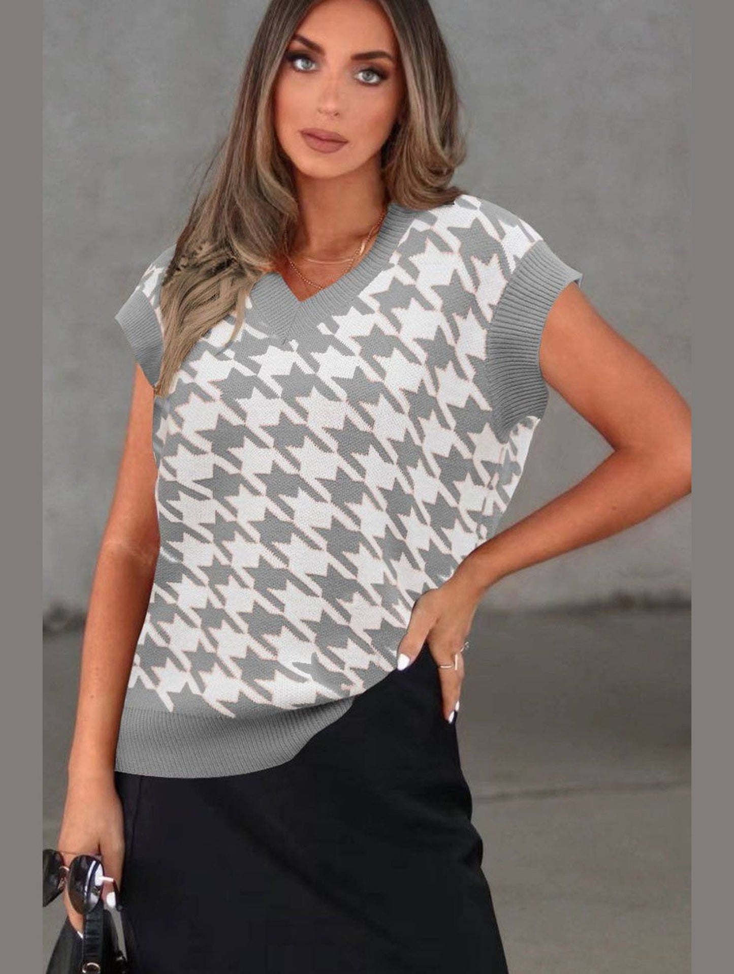 HOUNDSTOOTH LOOSE SLEEVELESS VEST SWEATER