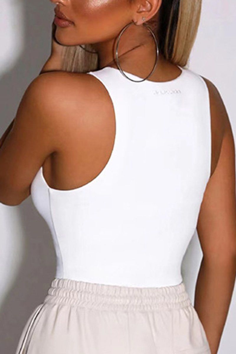WOMEN SLEEVELESS BASIC CREW NECK BODYSUIT